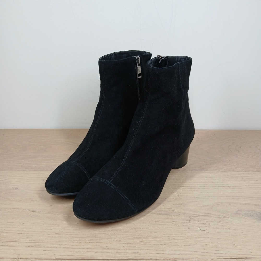 Nine West Inasitcho Boots Womens 9.5 Black Ankle Minimalist Suede Block Heel Zip